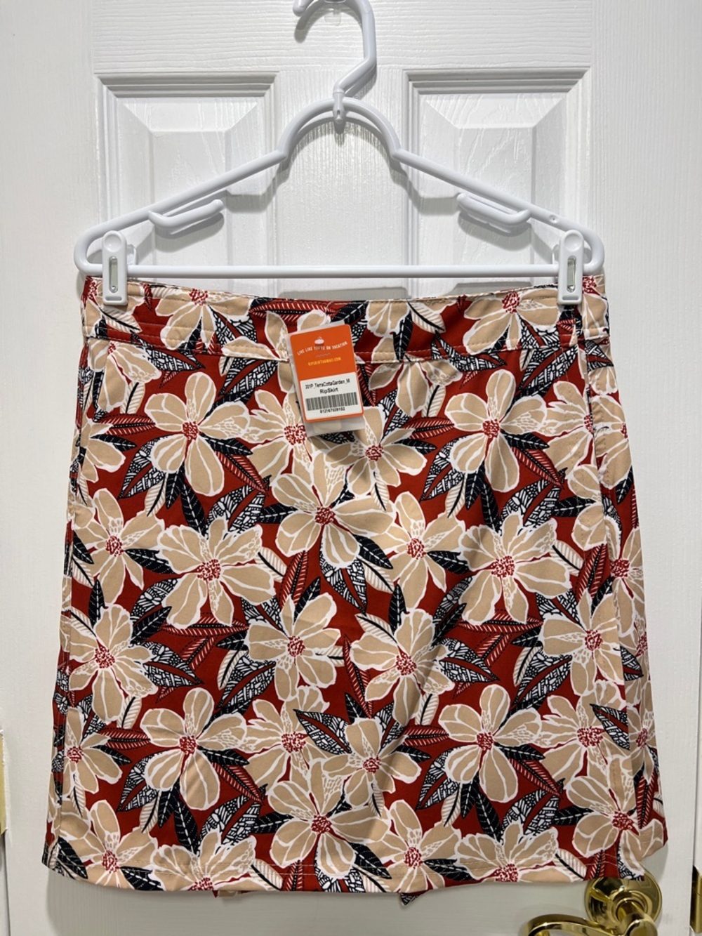 Ripskirt Wrap Skirt Length 2 NWT with pockets - Terra Cotta Garden print Size M